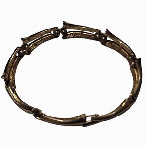 Vintage Trifari Gold Tone Bracelet